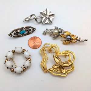 Lot of 5 Vintage Brooches